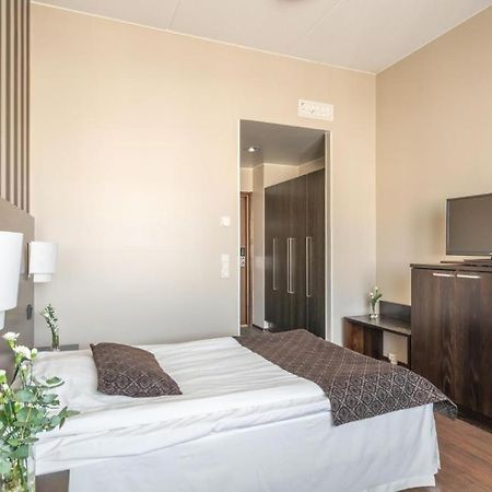 Hotelli Raahen Hovi Exterior foto