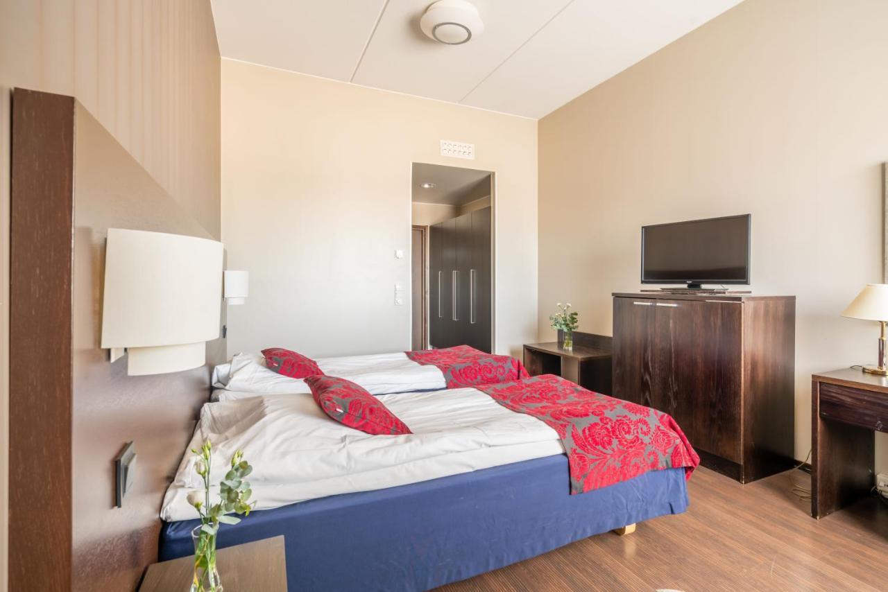 Hotelli Raahen Hovi Exterior foto