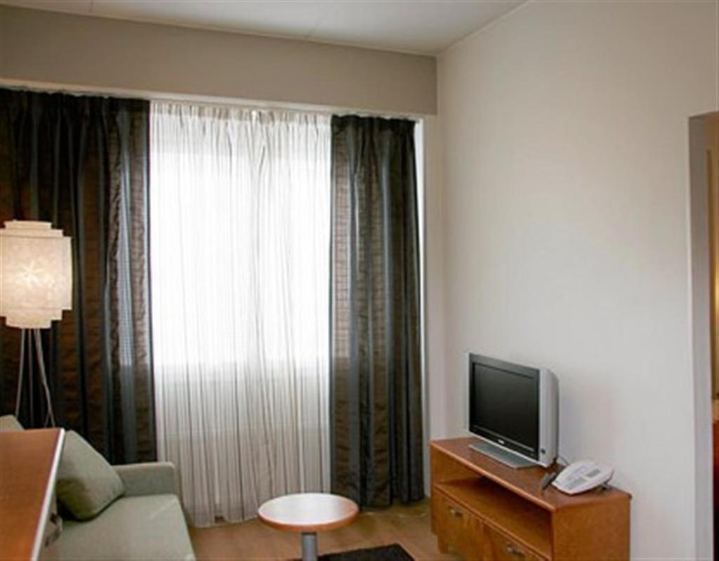 Hotelli Raahen Hovi Exterior foto